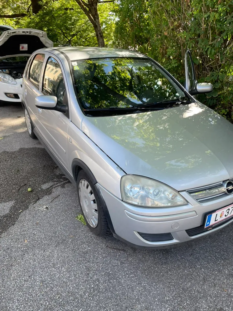 Opel Corsa 2006 photo 2