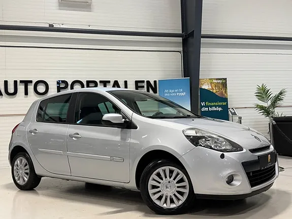Renault Clio 2011 photo 2