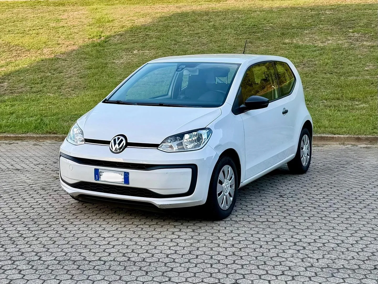 Volkswagen Up