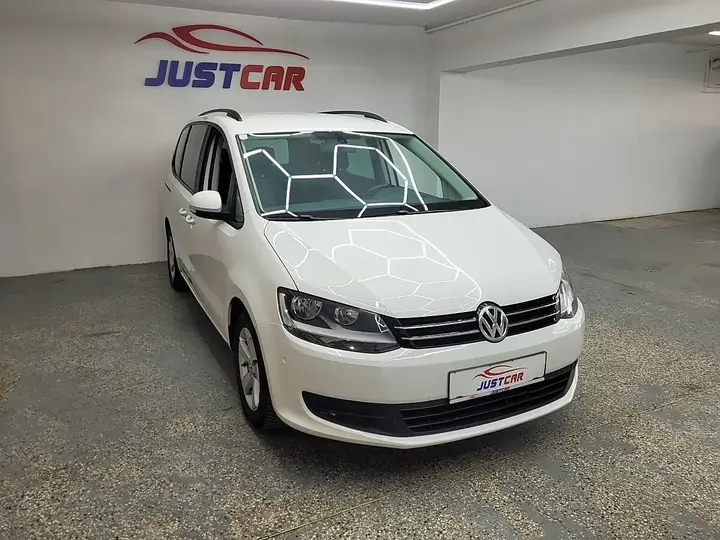 Volkswagen Sharan 2012 photo 3