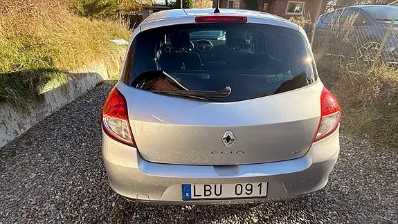 Renault Clio 2011 photo 3