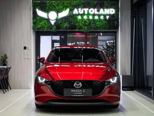 Mazda 3 2019 photo 2