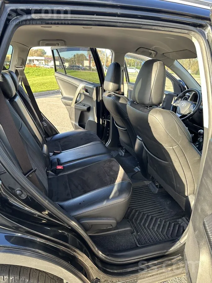 Toyota Rav4 2014 photo 5