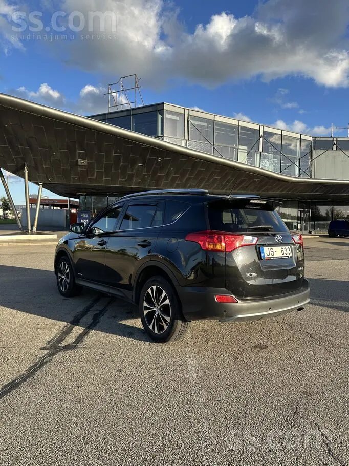 Toyota Rav4 2014 photo 2