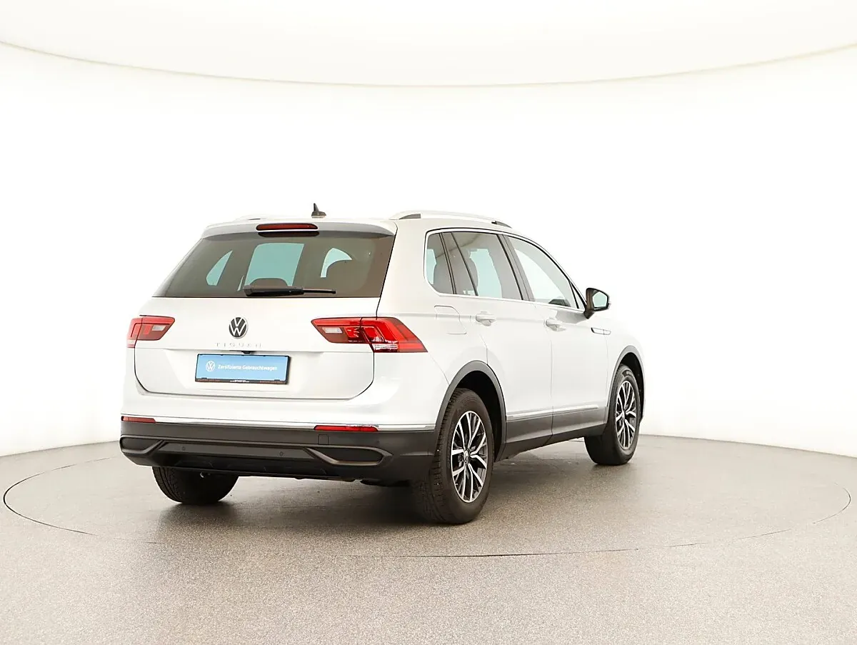 Volkswagen Tiguan 2024 photo 3