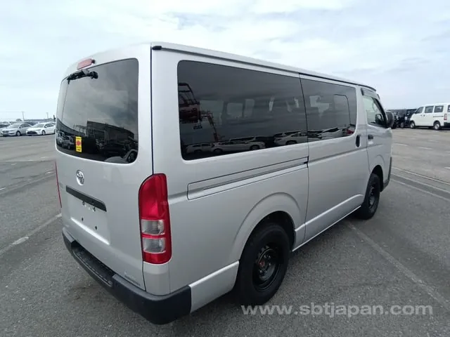 Toyota Hiace Van Dx 2023 photo 4
