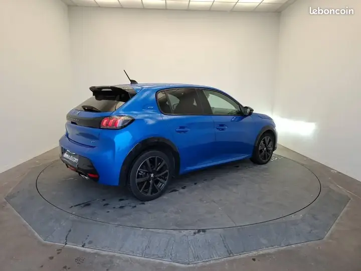 Peugeot 208 2022 photo 5