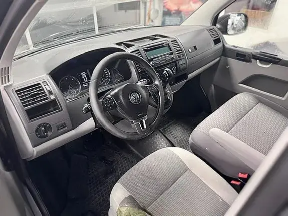 Volkswagen Transporter 2011 photo 5