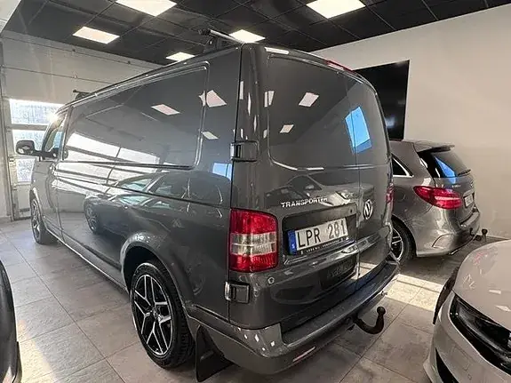 Volkswagen Transporter 2011 photo 3
