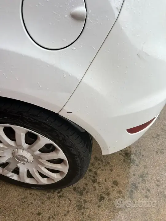 Ford Fiesta 2014 photo 4