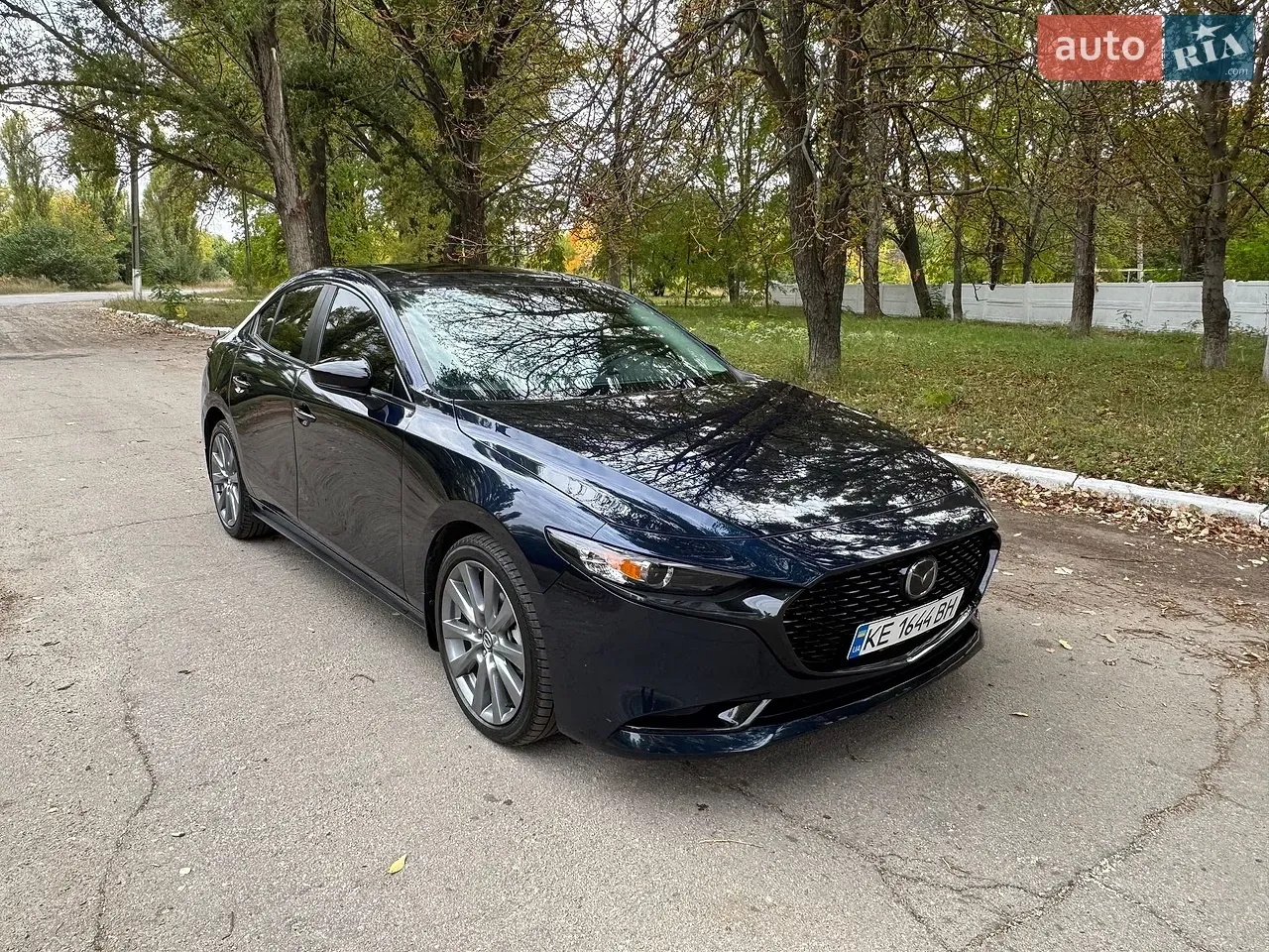 Mazda 3 2024 photo 2