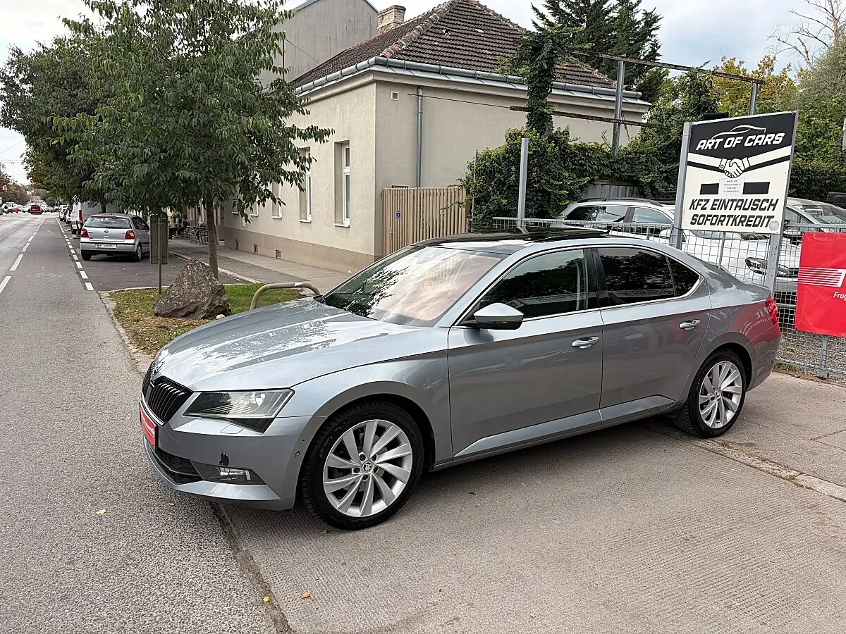 Skoda Superb 2015 photo 2