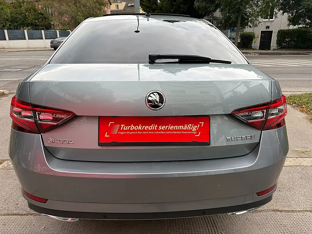 Skoda Superb 2015 photo 3