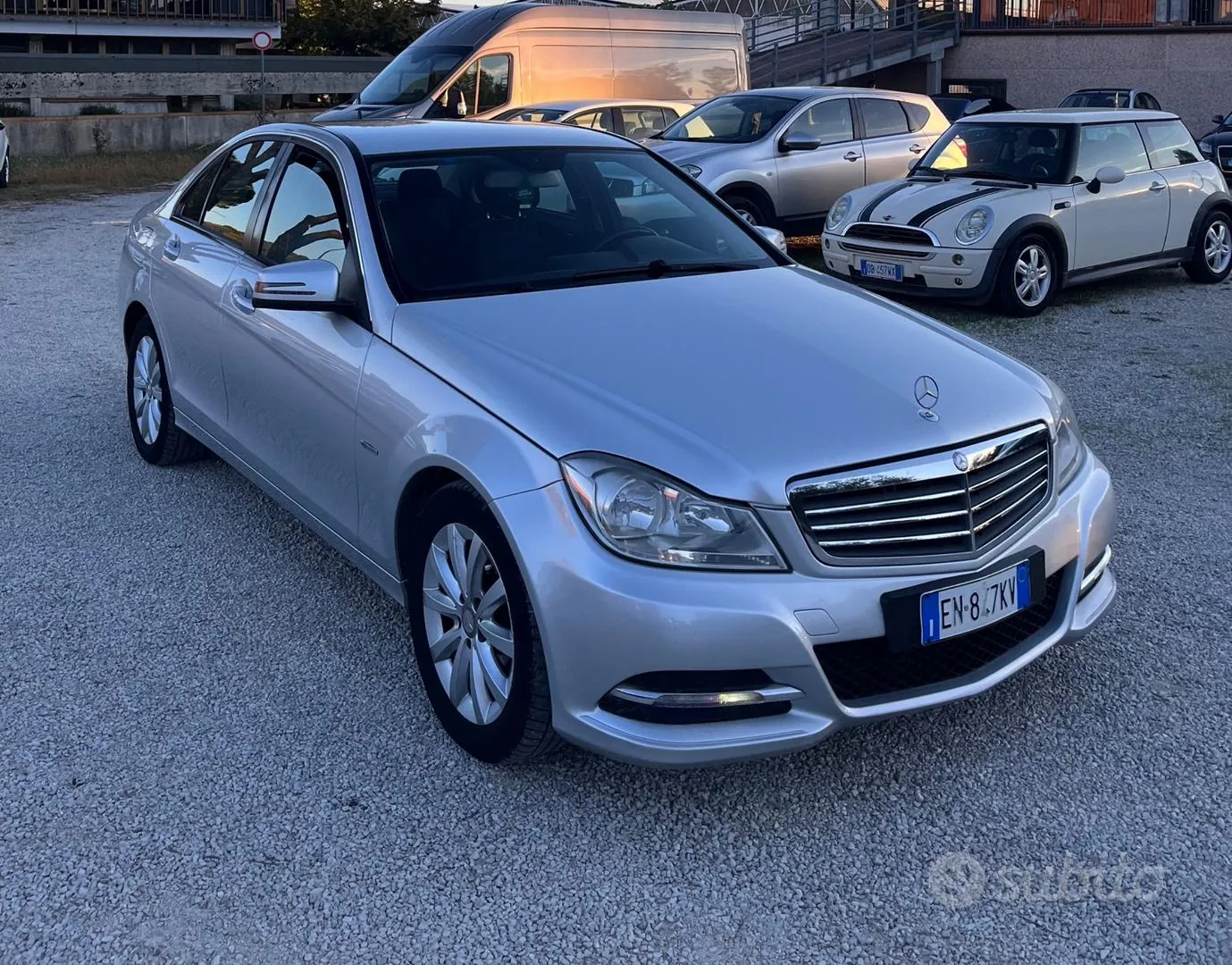 Mercedes-Benz C 2012 photo 2