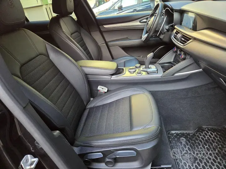 Alfa Romeo Stelvio 2022 photo 5