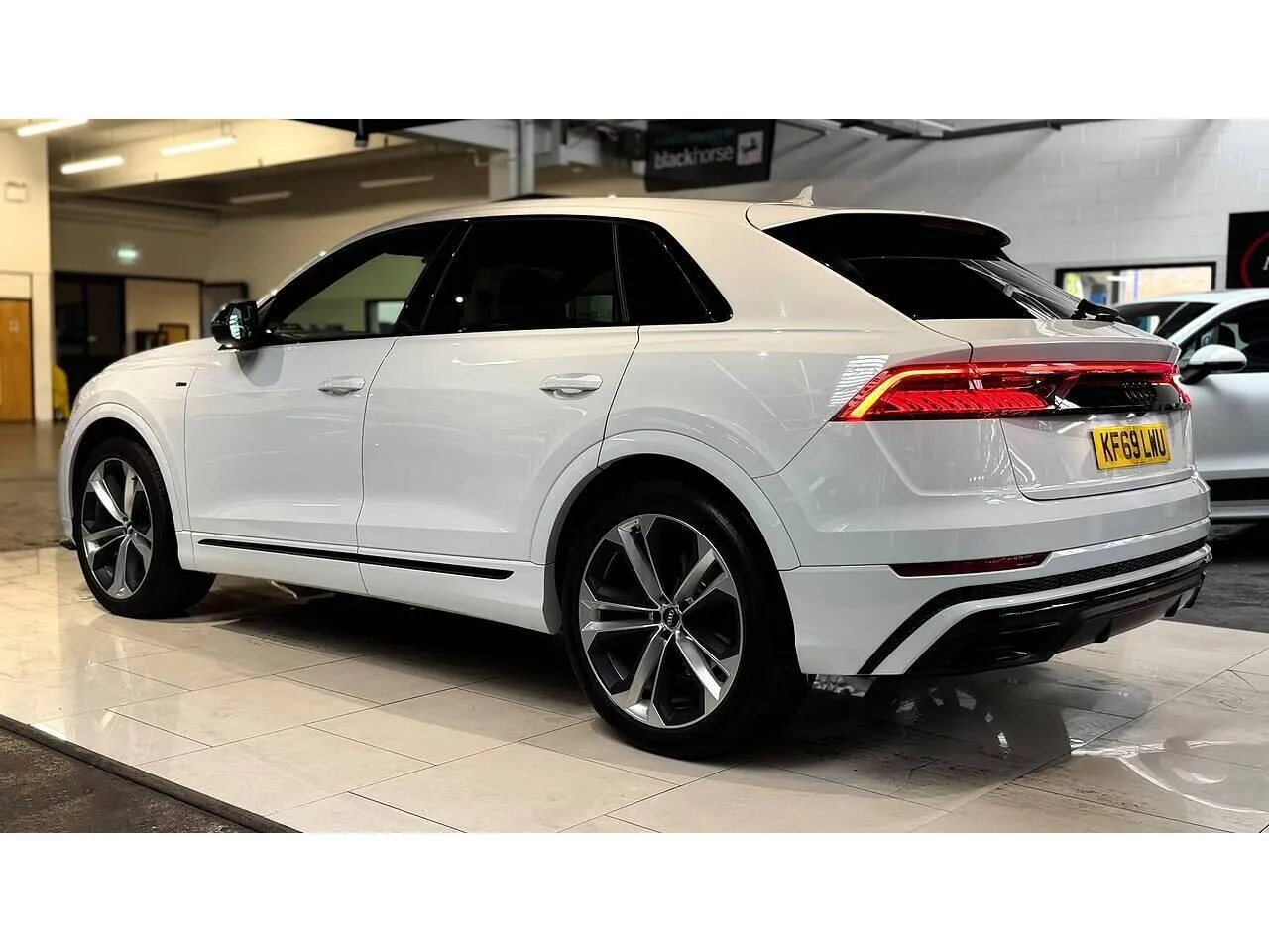 Audi Q8 2019 photo 4