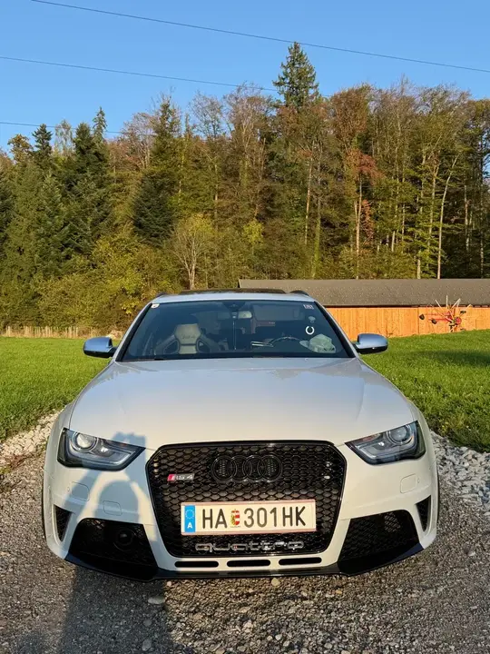 Audi A4 2013 photo 3