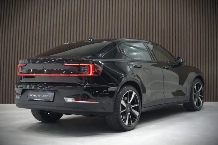 Polestar 2 2021 photo 2