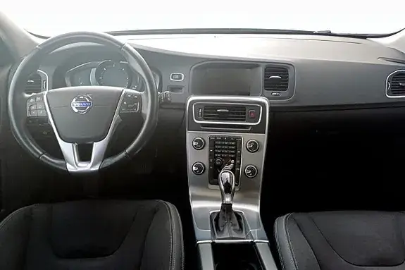 Volvo V60 2014 photo 4