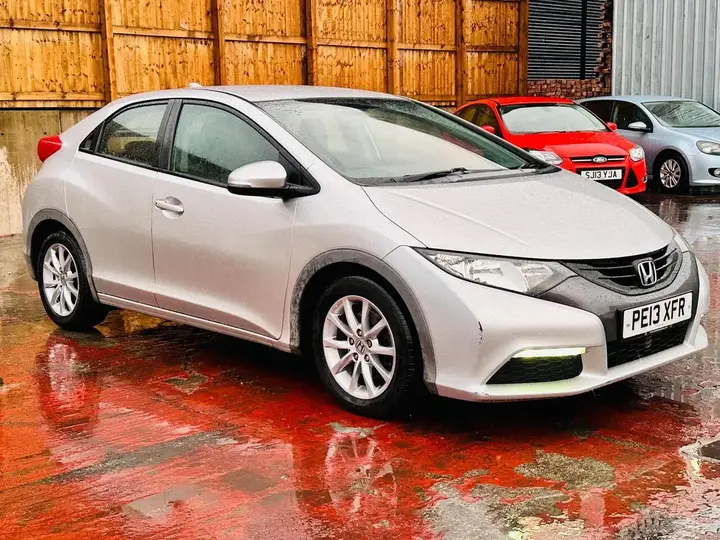 Honda Civic 2013 photo 3