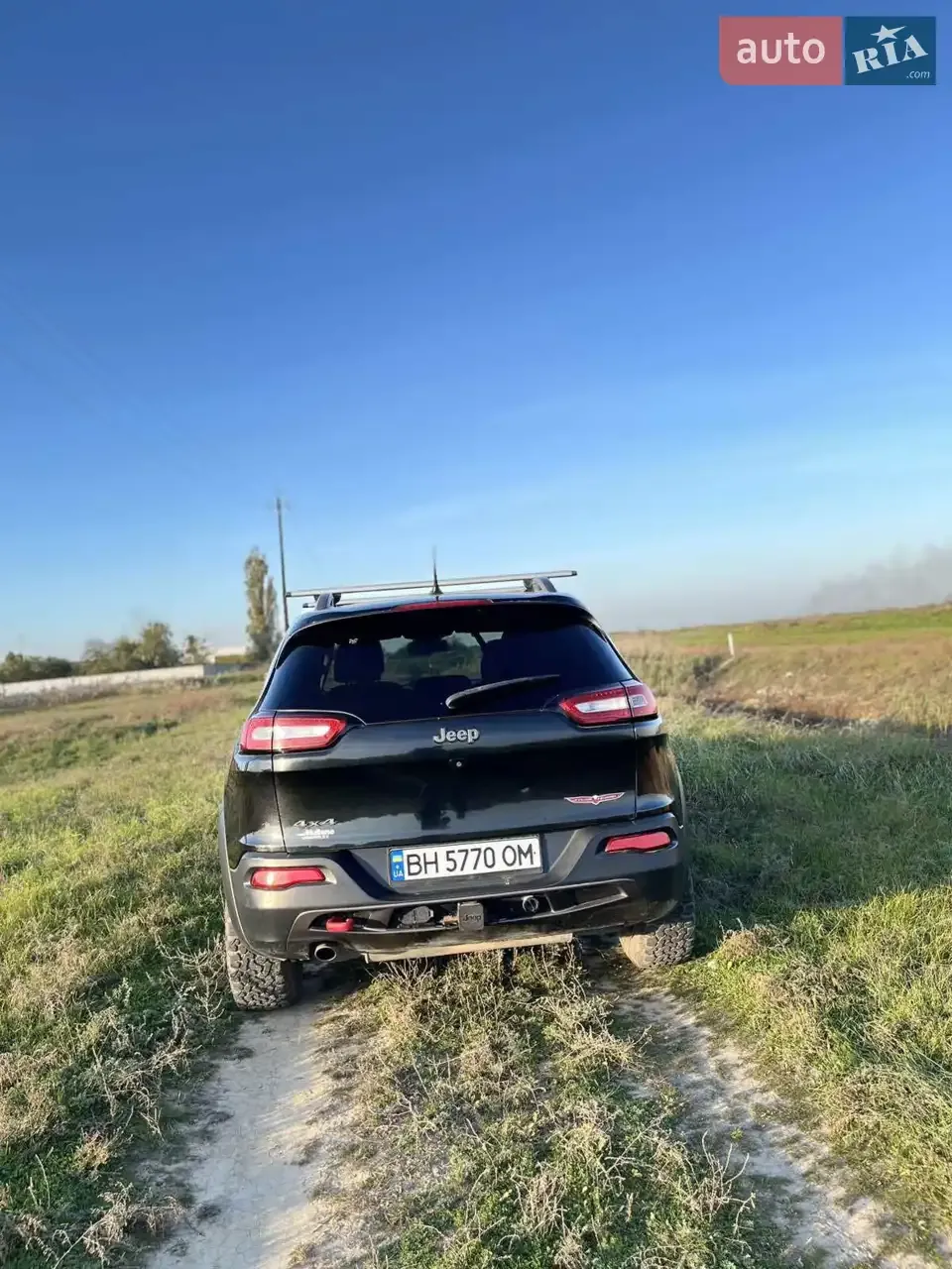 Jeep Cherokee 2015 photo 4