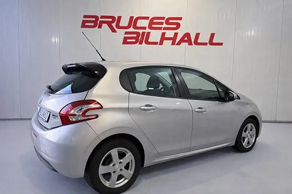 Peugeot 208 2014 photo 4