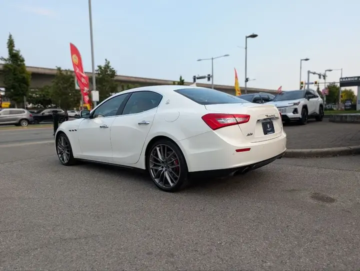 Maserati Ghibli 2016 photo 5