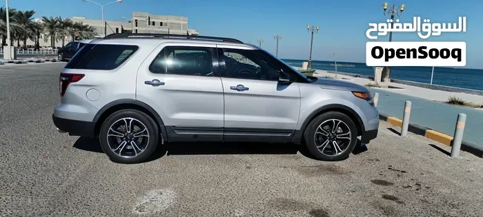 Ford Explorer 2013 photo 3