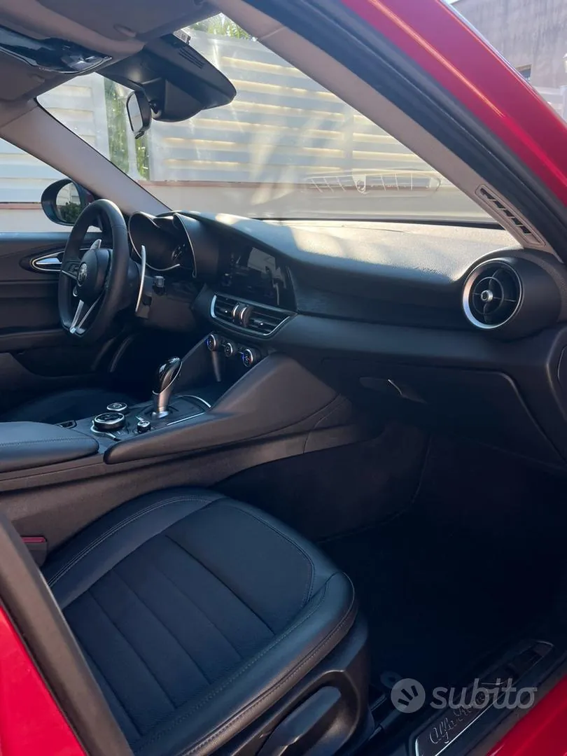 Alfa Romeo Giulia 2020 photo 5
