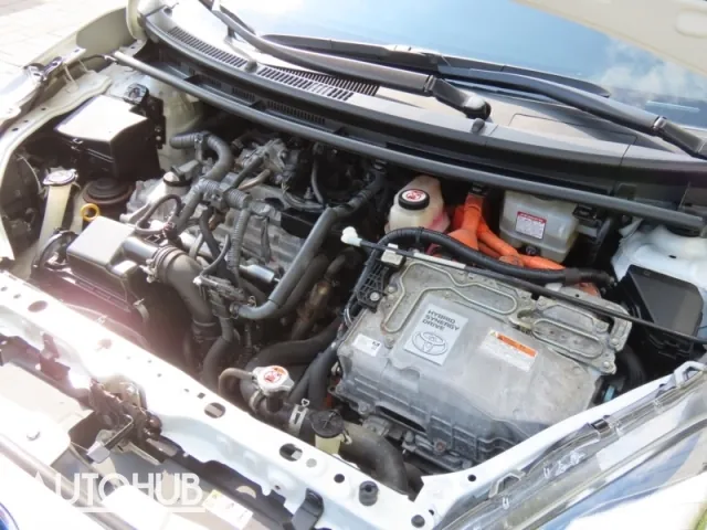 Toyota Prius C 2018 photo 5