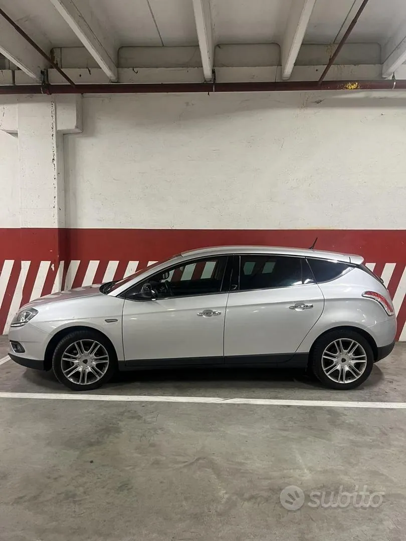 Lancia Delta 2010 photo 3