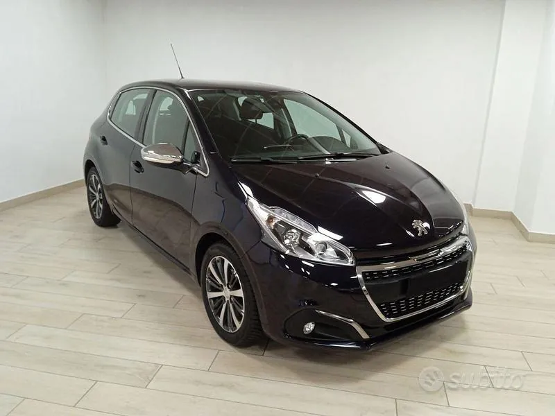Peugeot 208 2017 photo 3