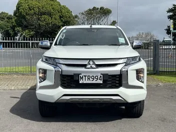 Mitsubishi Triton 2020 photo 3