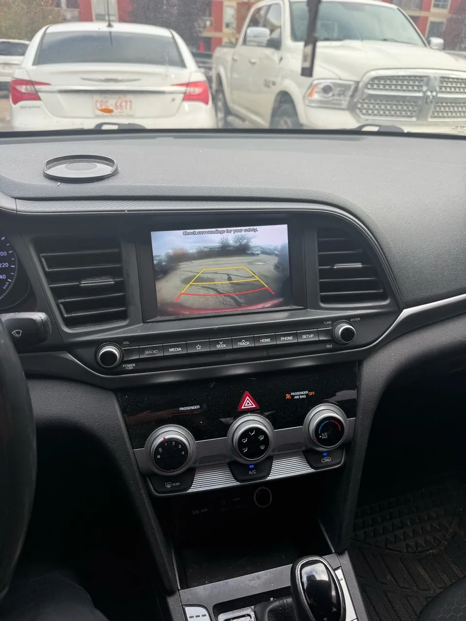Hyundai Elantra 2017 photo 4