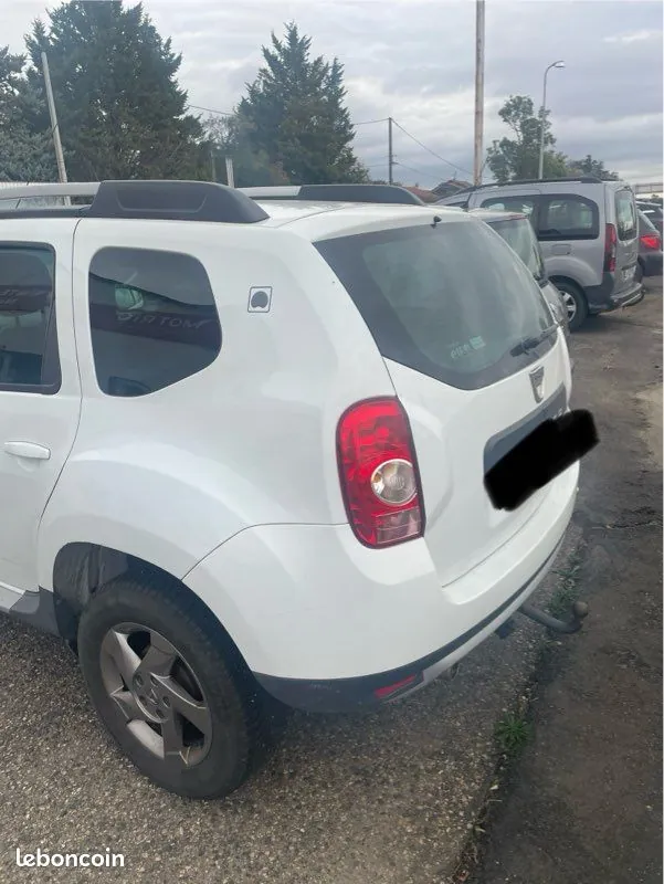 Dacia Duster 2012 photo 4