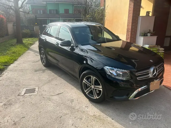 Mercedes-Benz Glc 2016 photo 2