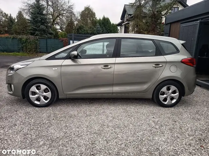 Kia Carens 2013 photo 4