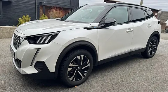 Peugeot E-2008