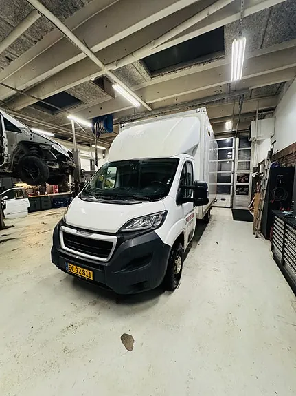 Peugeot Boxer 335