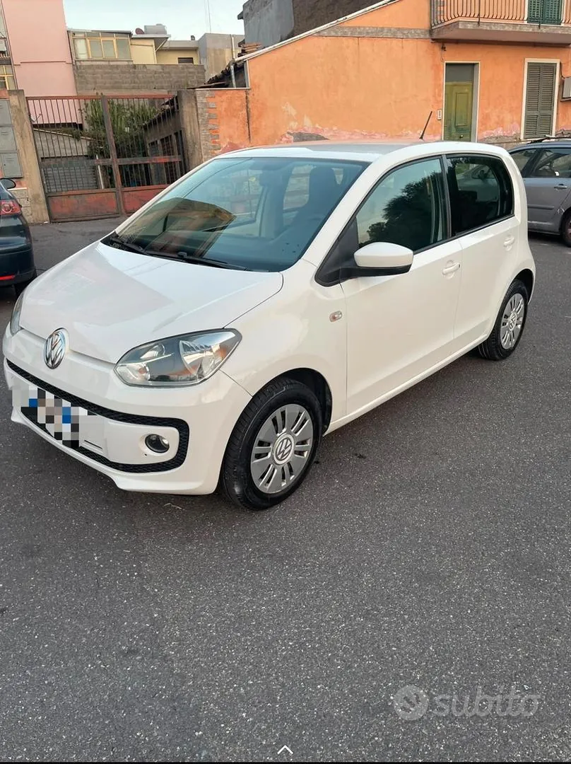 Volkswagen Up 2015 photo 3