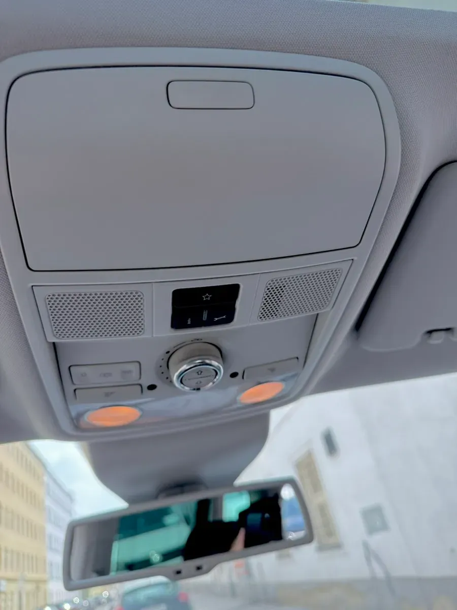 Volkswagen Sharan 2012 photo 3