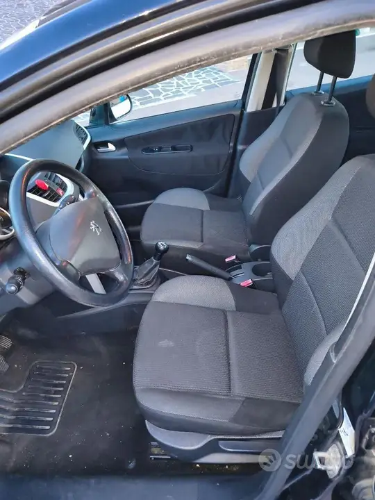 Peugeot 207 2013 photo 4