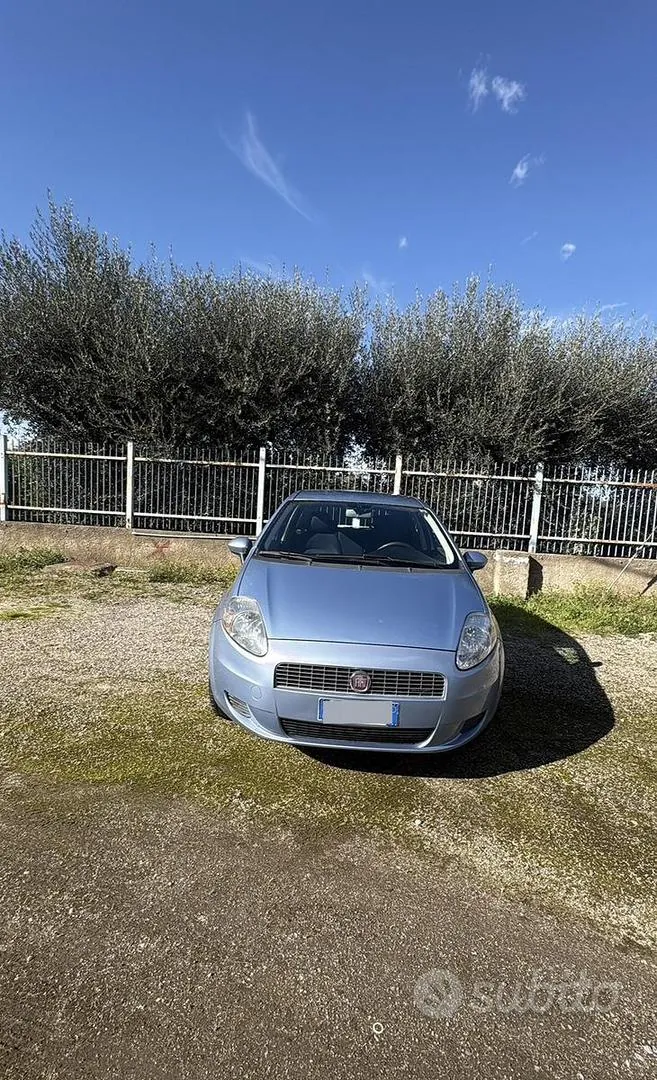 Fiat Grande Punto 2007 photo 2