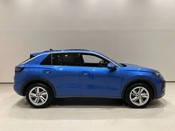 Volkswagen T-Roc 2026 photo 2