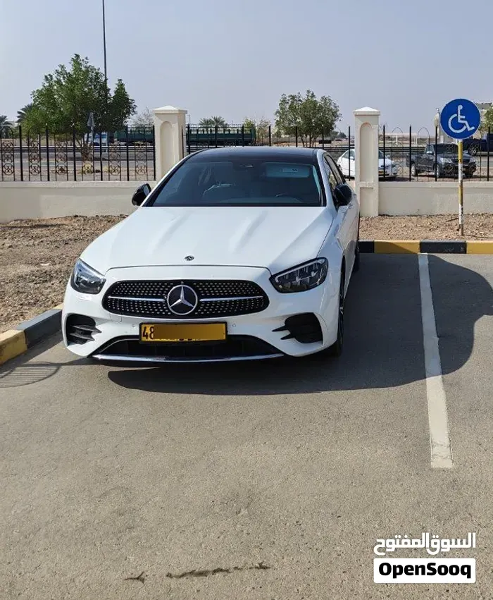 Mercedes-Benz E-Class 2022 photo 3