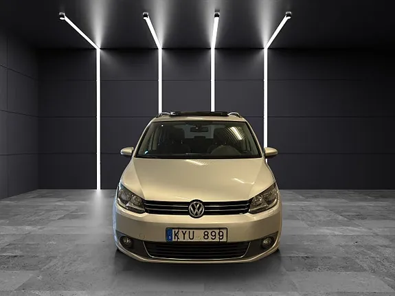 Volkswagen Touran 2014 photo 2