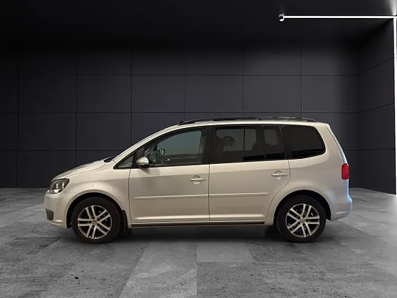 Volkswagen Touran 2014 photo 3