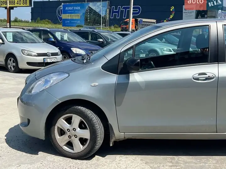Toyota Yaris 2008 photo 3