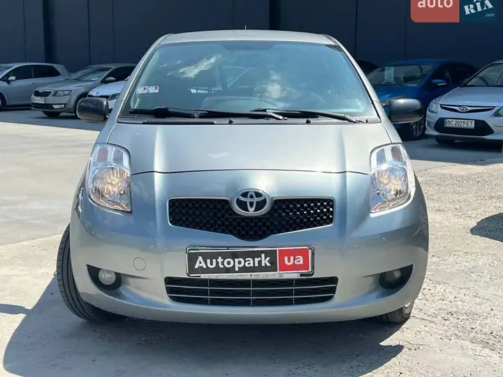 Toyota Yaris 2008 photo 2