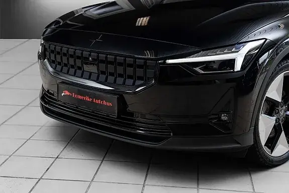 Polestar 2 2023 photo 2